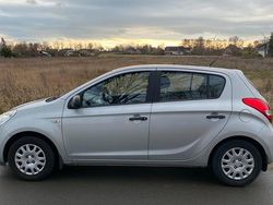 Grau Gebraucht 2013 Hyundai i20 Kleinwagen | 4.500 €