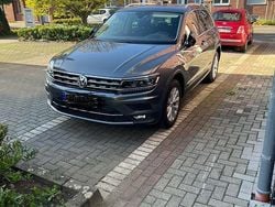 Grau Gebraucht 2017 VW Tiguan SUV | 21.900 € (Fairer Preis)