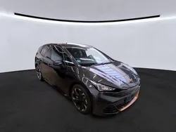 Quasargrau (metallic) Gebraucht 2023 Cupra Born Kleinwagen | 24.990 € (Guter Preis)