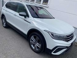 Oryxweiß perlmutteffekt Gebraucht 2022 VW Tiguan Allspace Life SUV | 27.950 € (Fairer Preis)