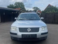 Silber Gebraucht 2001 VW Passat Limousine | 1.500 € (Guter Preis)