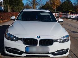 Weiß Gebraucht 2012 BMW 318 Sport Line Kombi | 8.000 € (Fairer Preis)