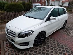 Weiß Gebraucht 2017 Mercedes B200 Van / Kleinbus | 16.000 € (Guter Preis)