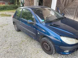 Blau Gebraucht 2002 Peugeot 206 Kleinwagen | 200 € (Superpreis)