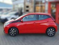 Rot Gebraucht 2021 Toyota Aygo X X-play SUV | 13.810 € (Fairer Preis)