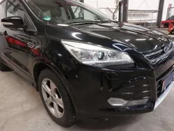 Schwarz Gebraucht 2015 Ford Kuga Individual SUV | 13.000 € (Guter Preis)