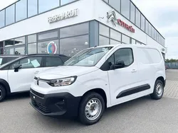 Purple (keine angabe) Gebraucht 2024 Citroën Berlingo Van / Kleinbus | 24.888 € (Teuer)