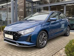 Blau Neu 2025 Hyundai i20 Trend Limousine | 22.980 € (Etwas zu teuer)