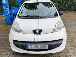 Weiß Gebraucht 2008 Peugeot 107 Kleinwagen | 1.100 € (Fairer Preis)