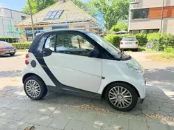 Weiß Gebraucht 2009 Smart ForTwo Cabrio Pure Cabrio | 3.500 € (Guter Preis)