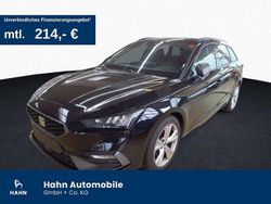 Mitternachtsschwarz Gebraucht 2025 Seat Leon FR Kombi | 27.430 € (Fairer Preis)