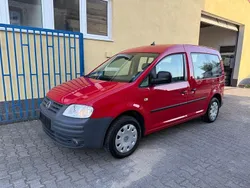 Rot Gebraucht 2009 VW Caddy Team Van / Kleinbus | 5.900 € (Teuer)