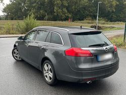 Grau Gebraucht 2009 Opel Insignia Kombi | 3.900 € (Guter Preis)