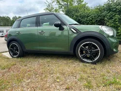 Grün Gebraucht 2014 Mini Cooper D Countryman SUV | 8.900 € (Fairer Preis)