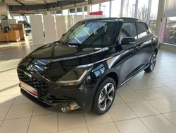 Super black pearl Gebraucht 2024 Suzuki Swift Comfort+ Kleinwagen | 19.990 € (Fairer Preis)