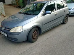 Grau Gebraucht 2002 Opel Corsa Kleinwagen | 200 € (Superpreis)