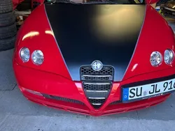 Rot Gebraucht 2003 Alfa Romeo GTV Coupé | 5.250 € (Fairer Preis)