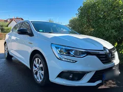 Weiß Gebraucht 2018 Renault Mégane IV LIMITED Kleinwagen | 9.999 € (Superpreis)