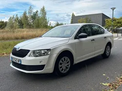Weiß Gebraucht 2015 Skoda Octavia Active Limousine | 3.850 €