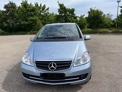 Blau Gebraucht 2011 Mercedes A160 Van / Kleinbus | 11.738 € (Teuer)