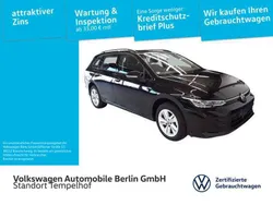 Grenadillschwarz metallic Gebraucht 2024 VW Golf VIII Life Kombi | 27.740 € (Fairer Preis)