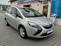 Silber Gebraucht 2015 Opel Zafira Tourer Edition Van / Kleinbus | 8.999 € (Fairer Preis)