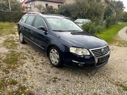 Blau Gebraucht 2006 VW Passat Kombi | 1.450 € (Guter Preis)