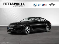 Black sapphire metallic Gebraucht 2022 BMW i4 Limousine | 34.950 € (Guter Preis)