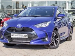 Juniper blue metallic Neu 2025 Toyota Yaris Hybrid Comfort Kleinwagen | 23.480 € (Guter Preis)