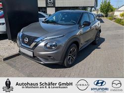 Grau Neu 2025 Nissan Juke N-Connecta SUV | 24.598 € (Fairer Preis)