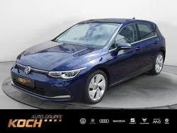 Blau Gebraucht 2020 VW Golf VIII Style Limousine | 22.460 € (Fairer Preis)
