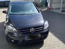 Schwarz Gebraucht 2007 VW Golf Plus Cross Van / Kleinbus | 4.500 €