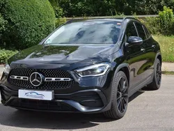 Schwarz Gebraucht 2022 Mercedes GLA220 AMG line SUV | 38.888 €