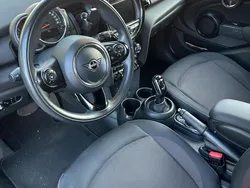 Weiß Gebraucht 2020 Mini ONE Kleinwagen | 15.200 €