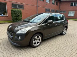 Braun Gebraucht 2010 Peugeot 3008 Premium Van / Kleinbus | 5.500 € (Teuer)