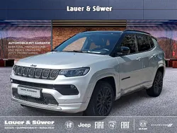 Silber Gebraucht 2022 Jeep Compass SUV | 24.890 € (Fairer Preis)