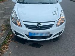 Weiß Gebraucht 2010 Opel Corsa Kleinwagen | 2.000 € (Fairer Preis)