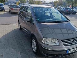 Grau Gebraucht 2008 VW Sharan Van / Kleinbus | 5.000 € (Etwas zu teuer)