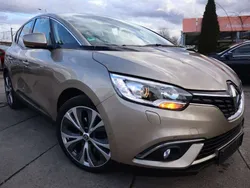 Beige dune Gebraucht 2017 Renault Scénic IV Intens Van / Kleinbus | 9.900 € (Fairer Preis)