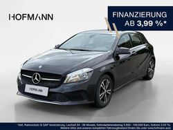Kosmosblack met. Gebraucht 2017 Mercedes A180 Style Limousine | 16.890 € (Fairer Preis)