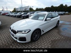 Weiß Gebraucht 2023 BMW 530 M Sport Kombi | 41.390 € (Fairer Preis)