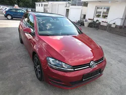 Rot Gebraucht 2014 VW Golf VII Cup Limousine | 11.900 € (Guter Preis)