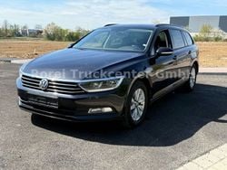 Schwarz Gebraucht 2016 VW Passat Trendline Kombi | 9.800 € (Guter Preis)