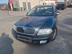 Grau Gebraucht 2006 Skoda Octavia Ambiente Kombi | 2.500 € (Fairer Preis)