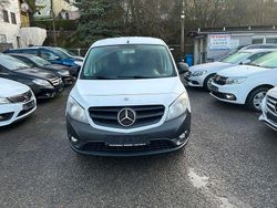 Weiß Gebraucht 2016 Mercedes Citan 111 Van / Kleinbus | 7.990 € (Fairer Preis)