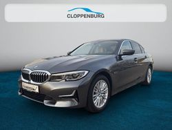 Grau Gebraucht 2022 BMW 330e Luxury Line Limousine | 32.900 € (Fairer Preis)