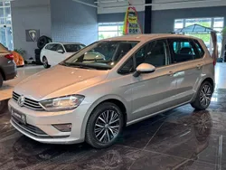 Silber Gebraucht 2016 VW Golf Sportsvan Allstar Van / Kleinbus | 9.995 € (Etwas zu teuer)