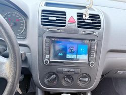 Grau Gebraucht 2005 VW Golf V Kleinwagen | 1.500 € (Guter Preis)