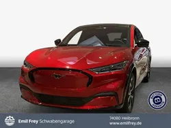 Rot Gebraucht 2025 Ford Mustang Mach-E Premium SUV | 57.990 € (Teuer)