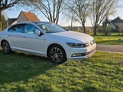 Weiß Gebraucht 2019 VW Passat Highline Limousine | 26.222 €